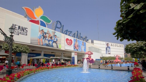 Centro Comercial Plaza Lima Norte